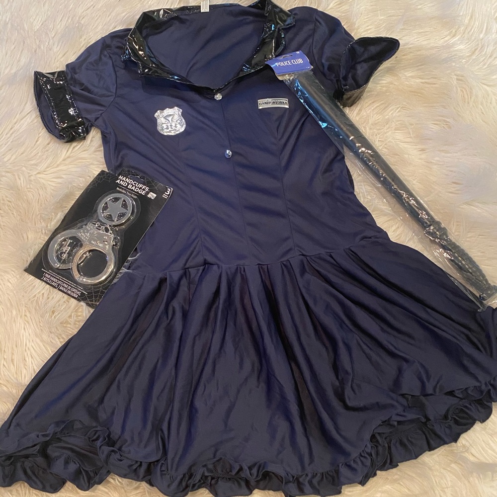 Women’s plus size police costume